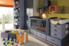DORMITORIO INFANTIL ANTERIOR EN DIFERENTES ACABADOS Y CON BAJO DE CAJONES.