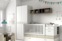 HABITACIÓN INFANTIL CON CUNA CONVERTIBLE EN COMPACTO, ARMARIO Y ALTO DIÁFANO.