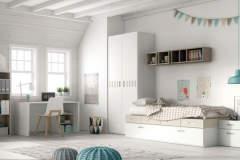 YA HEMOS TRANSFORMADO LA CUNA CONVERTIBLE EN UNA CAMA COMPACTA CON CAJONES INTERMEDIOS Y CAMA ARRASTRE, CON MESILLA ,MESA ESTUDIO Y LIBRERÍA.