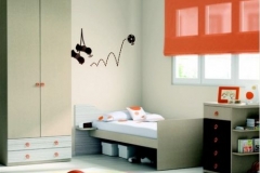 YA HEMOS TRANSFORMADO LA CUNA CONVERTIBLE EN UNA CAMA Y CHIFONIER CON TERMINAL.