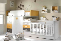 DORMITORIO INFANTIL CON CAMA TREN CON CUNA CONVERTIBLE Y CAMA ARRASTRE.