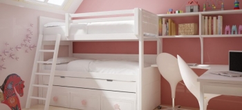 CUANDO EN UN DORMITORIO TIENEN QUE DORMIR TRES, LA LITERA LACADA CON CAMA COMPACTA ES UNA BUENA SOLUCIÓN.