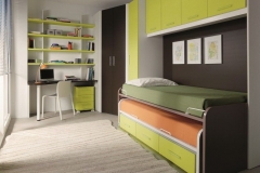 CAMA COMPACTA, CON PUENTE, ARMARIOS, MESA ESTUDIO Y ESTANTERÍAS.
