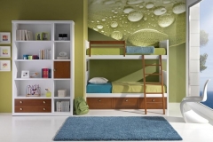 JUVENIL COMPUESTO POR LITERA CON TRES CAJONES Y LIBRERÍA CON DOS CAJONES Y PUERTA. FABRICADO SOBRE MADERA DE HAYA EN COLOR CEREZO Y COMBINADO CON LACA BLANCA.